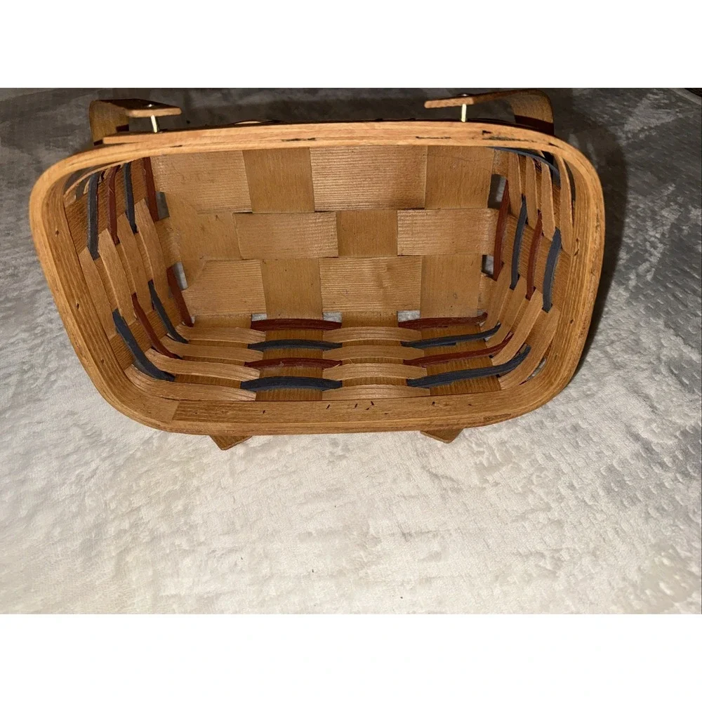 Peterboro sweatbrier basket